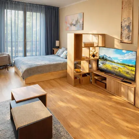 Mountain View Retreat - Free Pool And Sauna - And Golf شقة