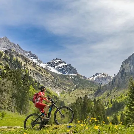 شقة Mountain View Retreat - Free Pool And Sauna - And Golf بانسكو